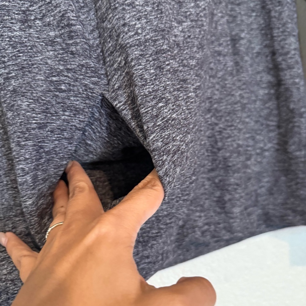 Lululemon Athletica Women's Make A Move Long Sleeve in Heathered Black - Picture 5 of 12